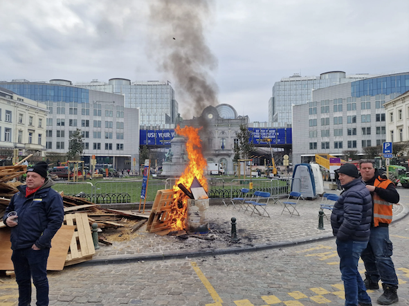 Протести фермерів у Брюcселі. Джерело фото: POLITICO
